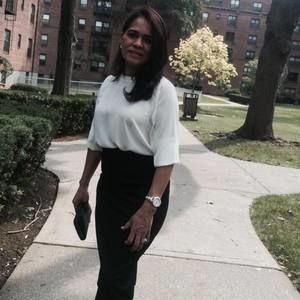 Meet your Posher, Amparo